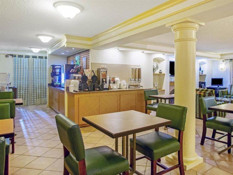 La Quinta Inn By Wyndham Victoria Eksteriør bilde