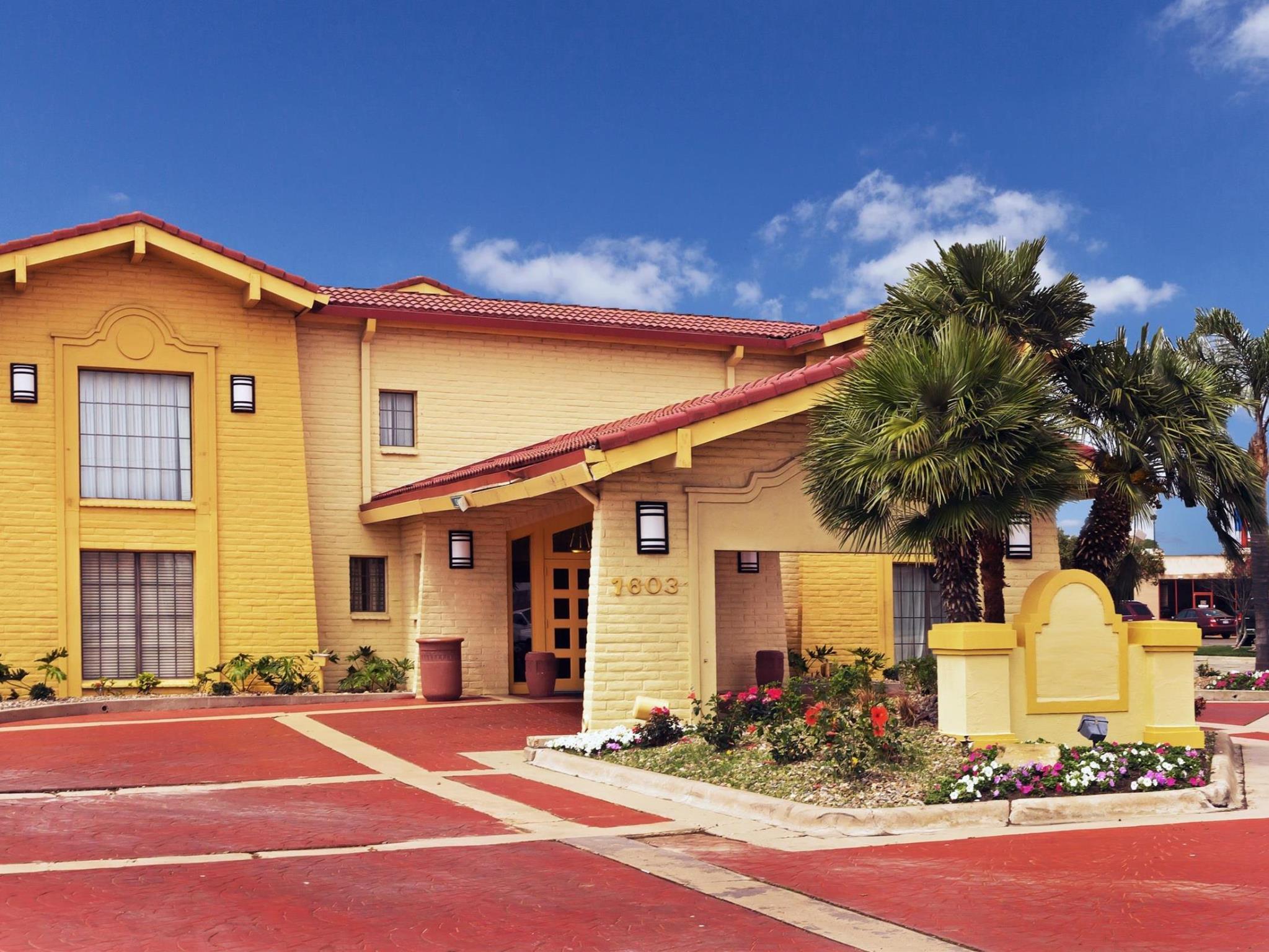 La Quinta Inn By Wyndham Victoria Eksteriør bilde