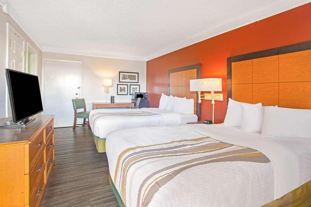 La Quinta Inn By Wyndham Victoria Rom bilde