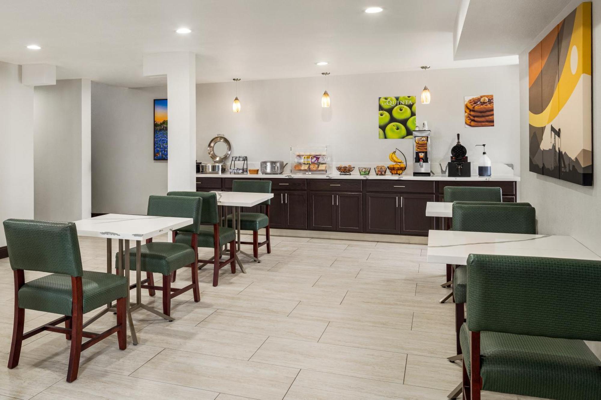 La Quinta Inn By Wyndham Victoria Eksteriør bilde